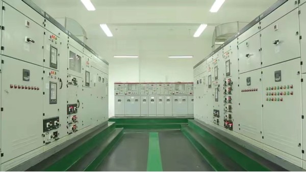 電氣控制柜：深度定制，為您的工業場景精準賦能